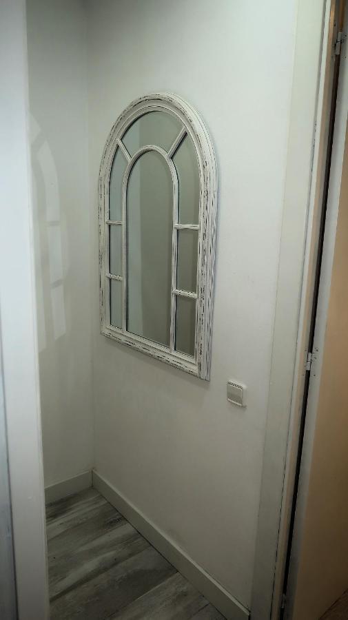 Entire Apartment , 2 Bedrooms Newly Remodeled Center Sitges Barcelona Екстер'єр фото