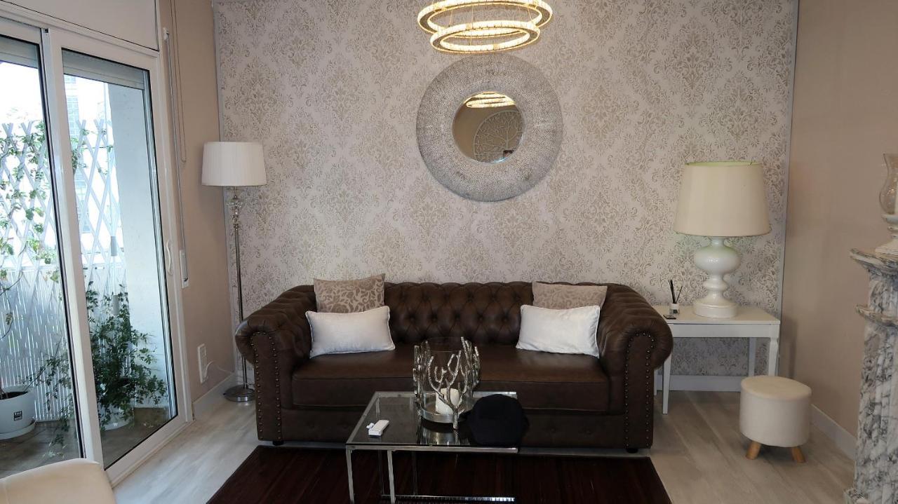 Entire Apartment , 2 Bedrooms Newly Remodeled Center Sitges Barcelona Екстер'єр фото